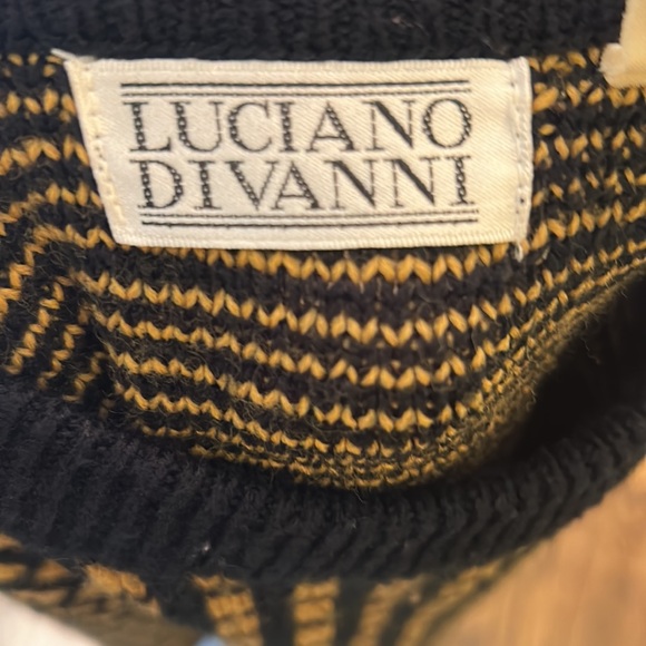 Vintage 90s Knit Sweater with Patches - Picture 10 of 11